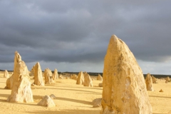 The-Pinnacles-Desert-2010-6